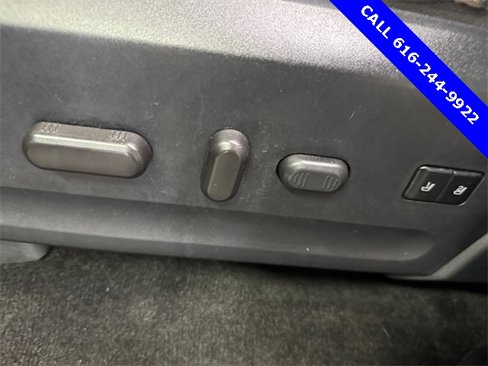 Used 2017 Ford Expedition Limited image 23