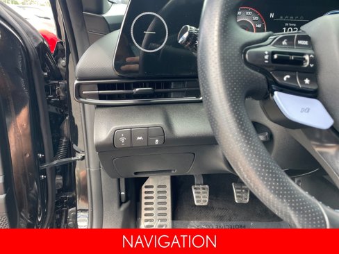 Used 2022 Hyundai Elantra N image 14