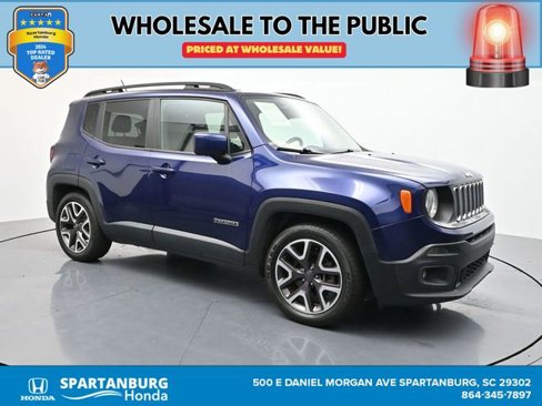 Used 2017 Jeep Renegade Latitude w/ Popular Equipment Group image 3
