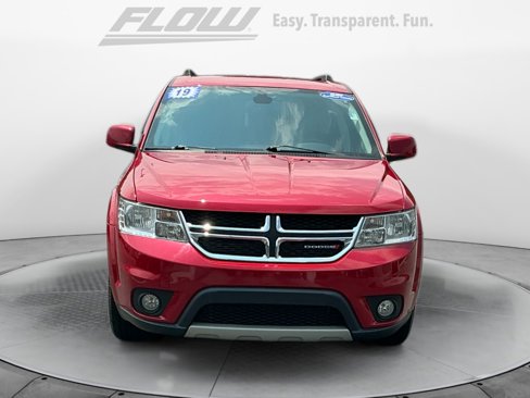 Used 2019 Dodge Journey SE image 2