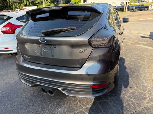 Used 2016 Ford Focus ST image 3