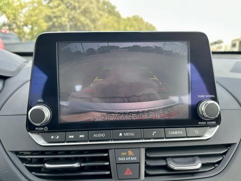 Used 2022 Nissan Altima 2.5 SV image 23