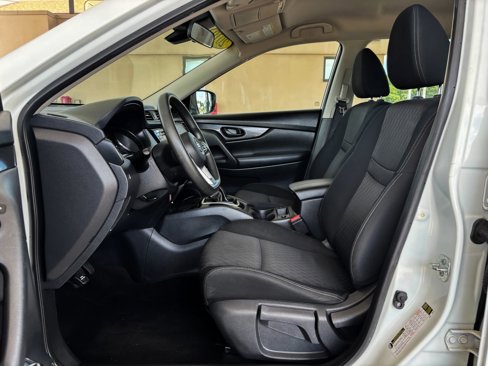 Used 2019 Nissan Rogue S image 12
