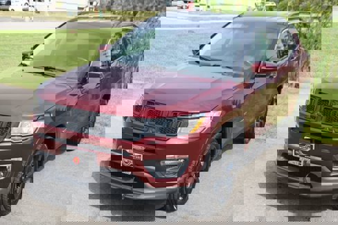 Used 2020 Jeep Compass Latitude w/ Cold Weather Group image 21