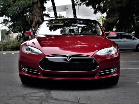 Used 2015 Tesla Model S P85D image 2