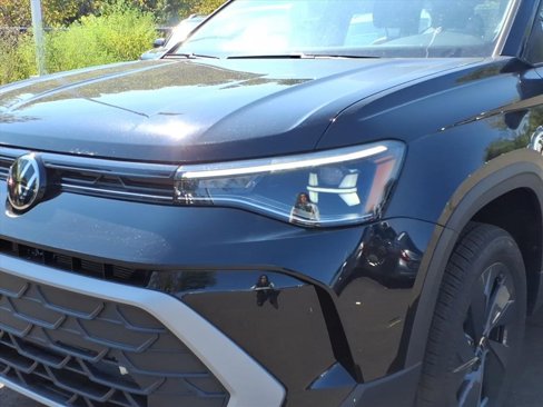 New 2025 Volkswagen Taos S image 23