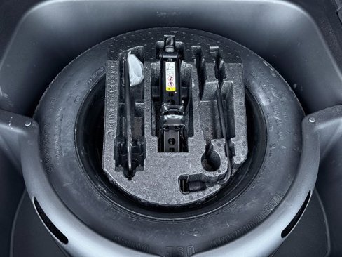 Used 2018 Jeep Grand Cherokee Altitude image 23