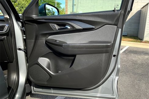 Used 2023 Chevrolet TrailBlazer LT image 23
