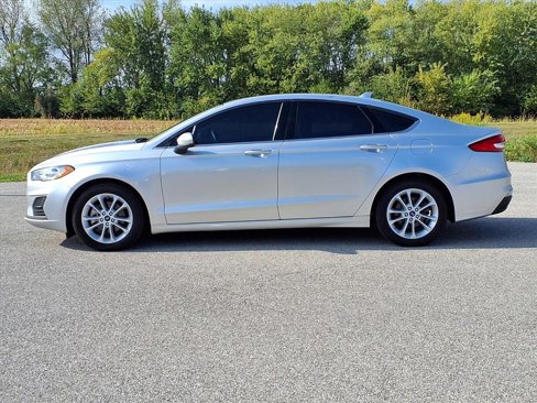 Used 2019 Ford Fusion SE image 24