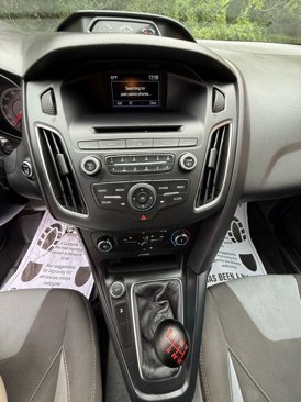 Used 2017 Ford Focus ST image 20