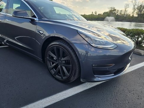 Used 2018 Tesla Model 3 Long Range image 6