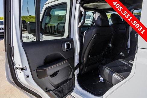 New 2025 Jeep Gladiator Sport image 29