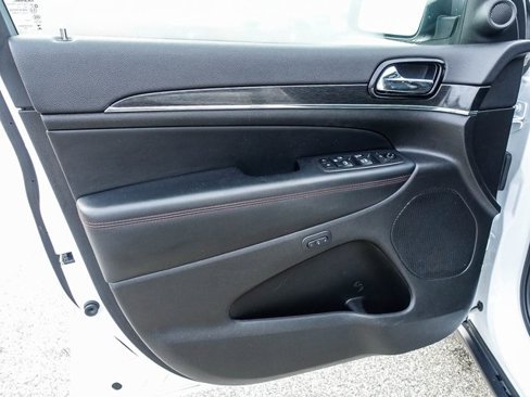 Used 2020 Jeep Grand Cherokee Trailhawk w/ Trailhawk Luxury Group image 19