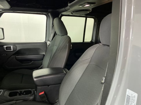 Used 2018 Jeep Wrangler Unlimited Sport S image 8