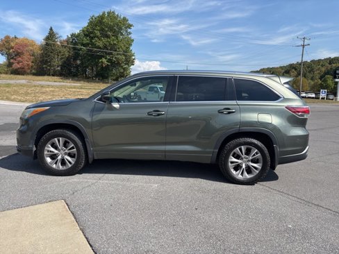 Used 2015 Toyota Highlander XLE image 7