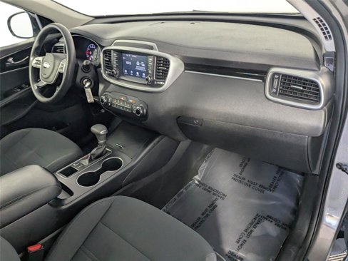 Used 2019 Kia Sorento L image 6