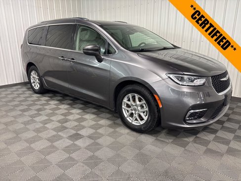 Certified 2021 Chrysler Pacifica Touring-L image 1