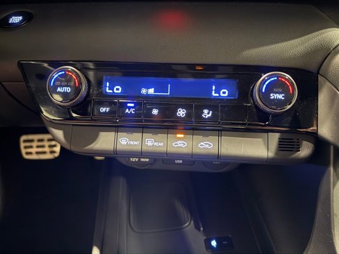 Used 2025 Hyundai Elantra Sport w/ Cargo Package image 23