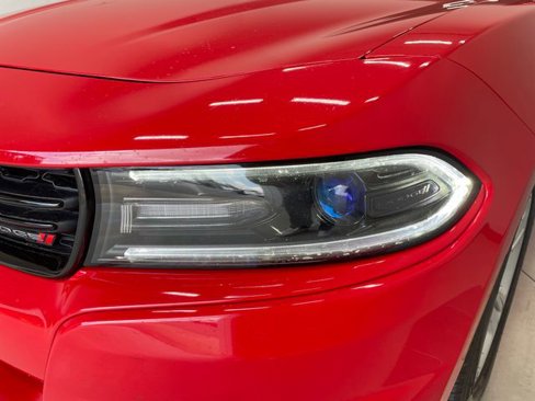 Used 2018 Dodge Charger SXT image 30