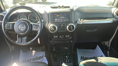 Used 2017 Jeep Wrangler Unlimited Rubicon w/ Cold Weather Group image 23