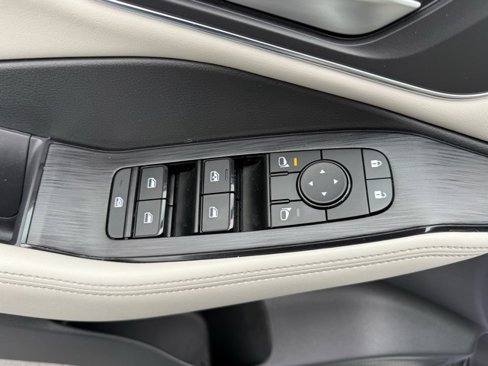 Certified 2021 Nissan Rogue SV w/ Premium Package image 13