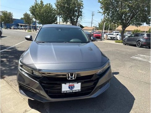 Used 2018 Honda Accord Sport image 2