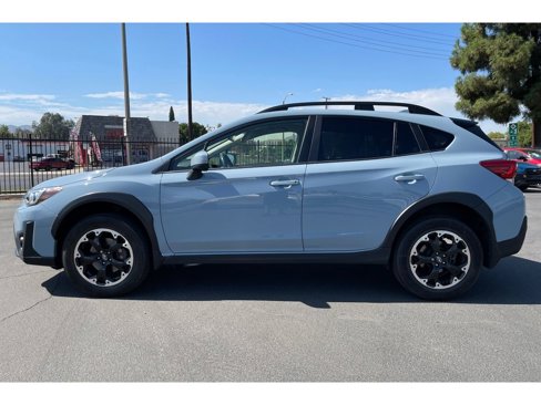 Used 2023 Subaru Crosstrek 2.0i Premium image 2