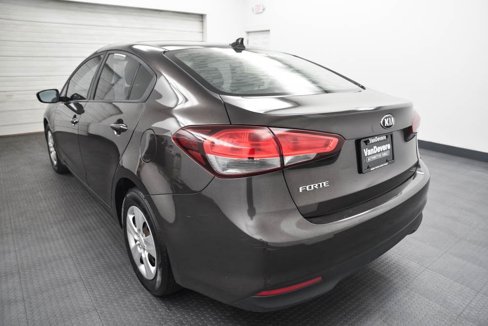 Used 2018 Kia Forte LX image 5