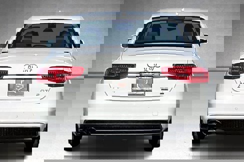 Used 2015 Audi A4 2.0T Premium Plus w/ Technology Package image 4