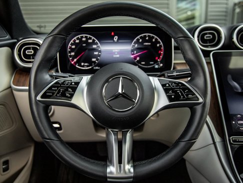 Used 2023 Mercedes-Benz C 300 4MATIC Sedan image 23