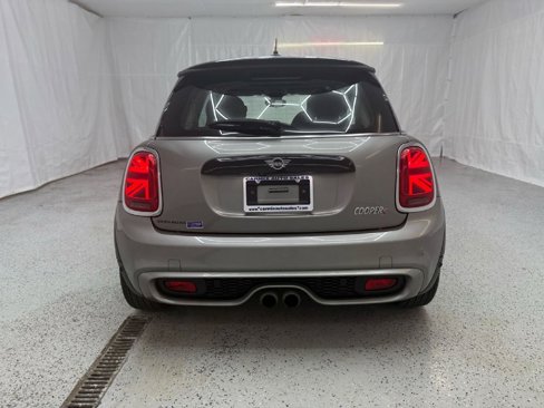 Used 2019 MINI Cooper S w/ Signature Upholstery Package image 4