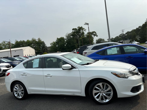 Used 2017 Acura ILX image 3