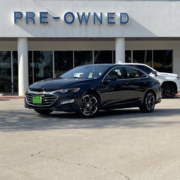 Used 2023 Chevrolet Malibu LT image 2