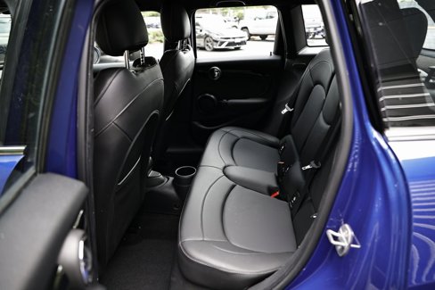 Used 2019 MINI Cooper S image 25