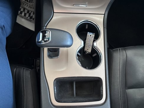 Used 2014 Jeep Grand Cherokee Limited image 18