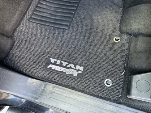 Used 2018 Nissan Titan PRO-4X w/ Pro-4x Convenience Package image 17