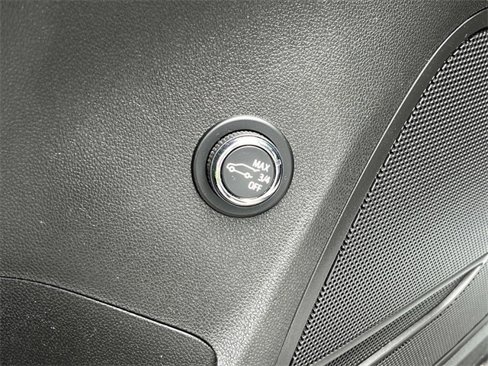 Used 2021 Buick Envision Essence image 29