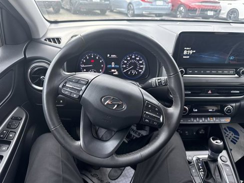 Used 2023 Hyundai Kona SEL w/ Convenience Package image 14