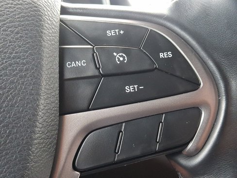 Used 2021 Jeep Grand Cherokee Laredo image 21