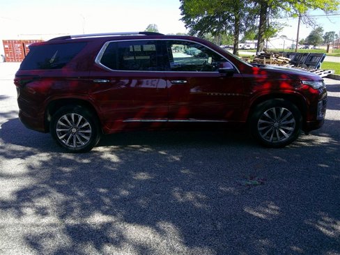 Used 2023 Chevrolet Traverse Premier w/ LPO, Floor Liner Package image 6