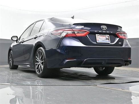 Used 2022 Toyota Camry SE image 24