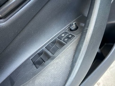 Used 2023 Toyota Corolla LE image 11