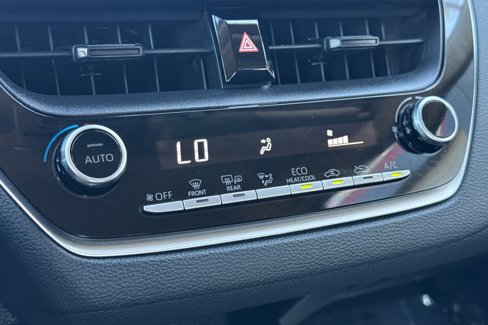 Used 2020 Toyota Corolla LE image 19