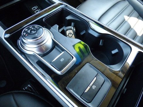 Used 2020 Ford Edge SEL w/ Convenience Package image 17