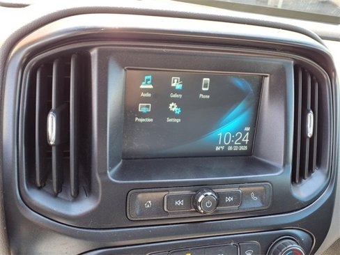 Used 2018 Chevrolet Colorado W/T image 4