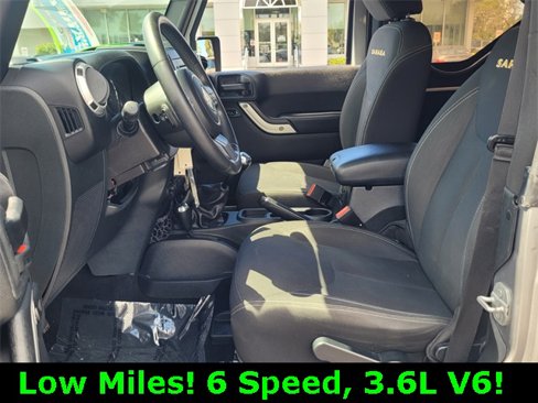 Used 2015 Jeep Wrangler Sahara w/ Connectivity Group image 13