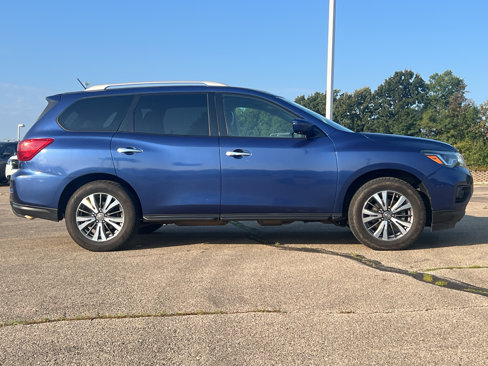 Used 2017 Nissan Pathfinder SL image 8