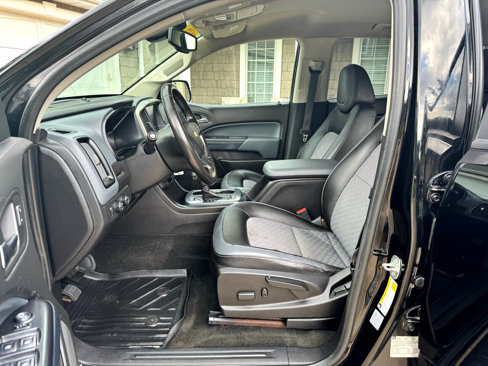 Used 2015 Chevrolet Colorado Z71 image 12