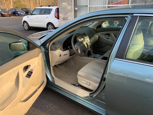 Used 2009 Toyota Camry image 11