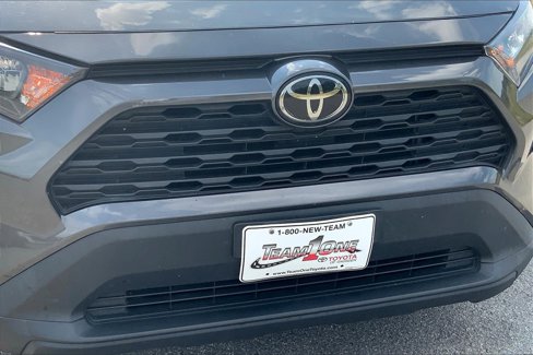 Used 2021 Toyota RAV4 LE image 31